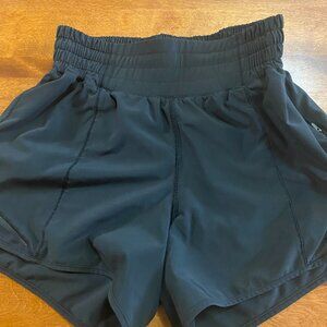 Lululemon Hottie Hots size 0